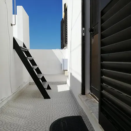 The Cliff House With Terrace And Ocean View * Aljezur