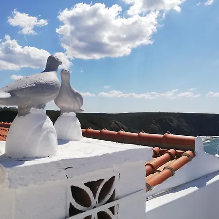 The Cliff House With Terrace And Ocean View Aljezur